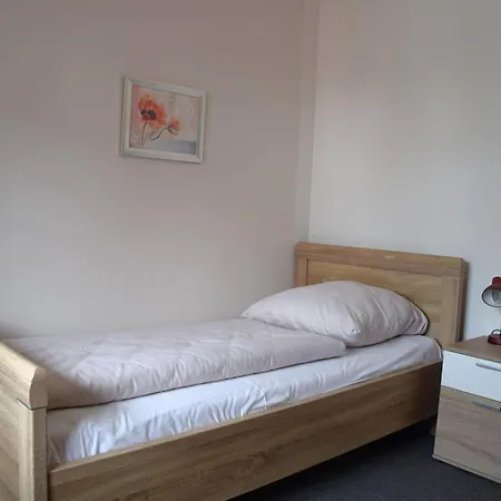 Stadt Luebeck Otel *
